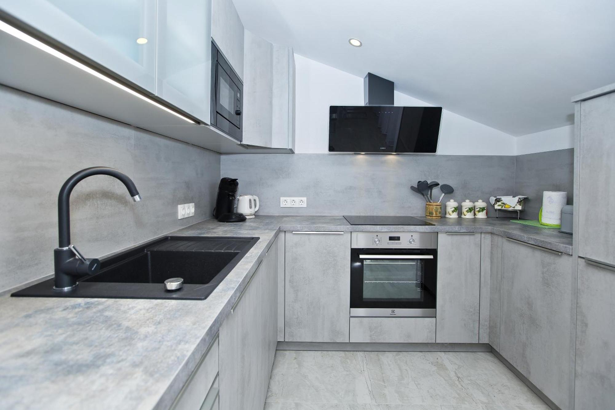 Divkovic Apartment Hvar Town